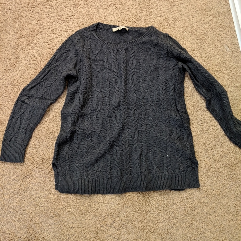 Cable knot sweater